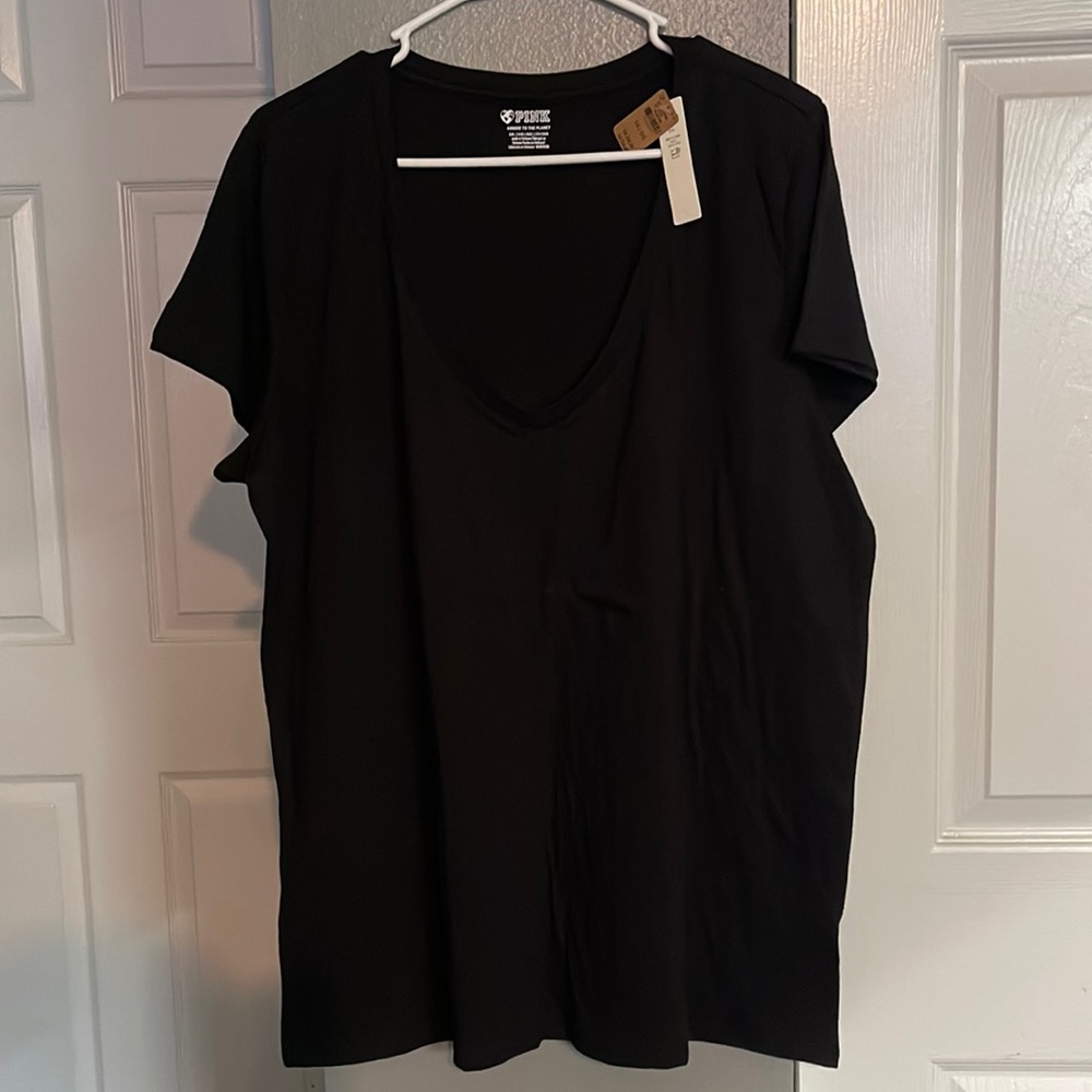 NWT 2XL •Pink• by VS Vneck T-shirt